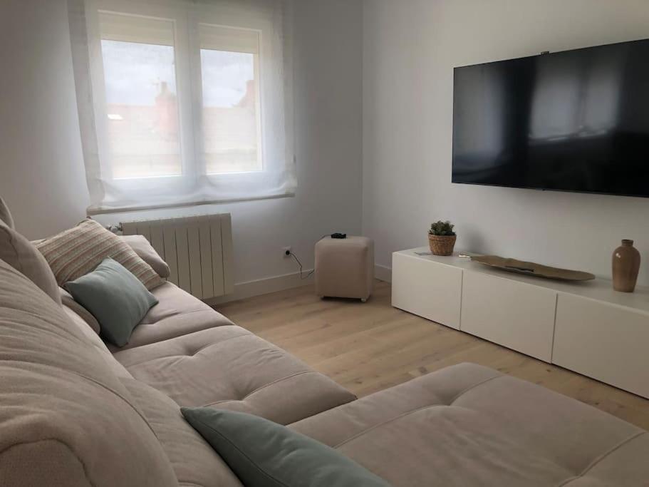 Piso Centrico Con Garaje Privado Gratis Apartment Santander Bagian luar foto