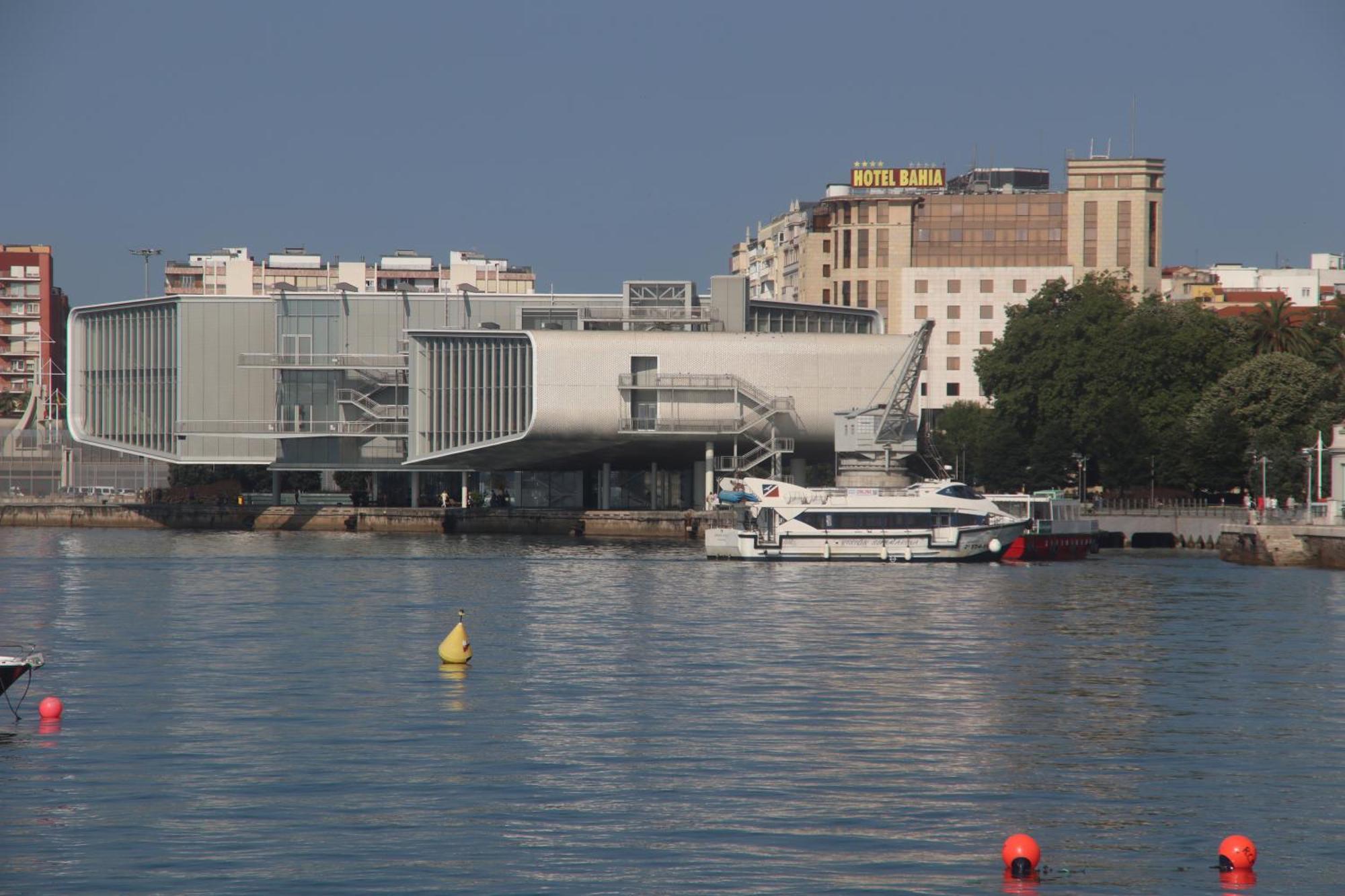 Piso Centrico Con Garaje Privado Gratis Apartment Santander Bagian luar foto